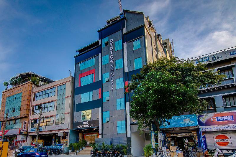 Oyo Townhouse 42 Urvashi Theatre Hotel Chennai Exterior photo