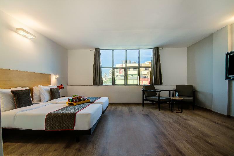Oyo Townhouse 42 Urvashi Theatre Hotel Chennai Exterior photo